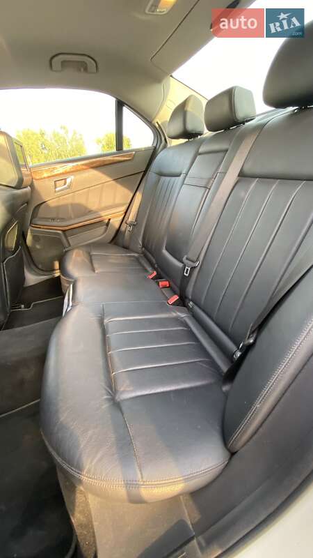 Седан Mercedes-Benz E-Class 2010 в Запоріжжі фото 10 Седан Mercedes-Benz E-Class 2010 в Запоріжжі