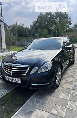 Седан Mercedes-Benz E-Class 2010 в Черновцах