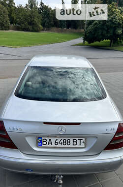 Седан Mercedes-Benz E-Class 2002 в Кременчуге