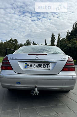 Седан Mercedes-Benz E-Class 2002 в Кременчуге