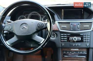 Универсал Mercedes-Benz E-Class 2011 в 
