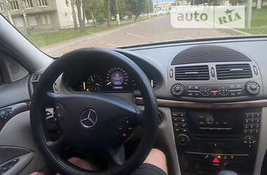 Седан Mercedes-Benz E-Class 2004 в Києві