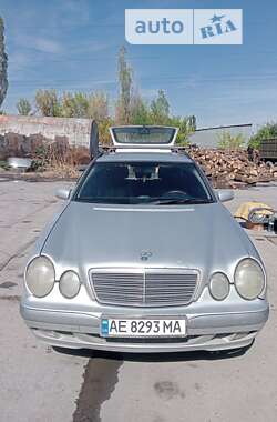 Універсал Mercedes-Benz E-Class 2000 в Павлограді