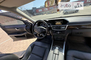 Седан Mercedes-Benz E-Class 2012 в Киеве