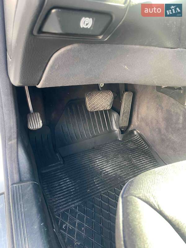 Седан Mercedes-Benz E-Class 1999 в Луцьку фото 10 Седан Mercedes-Benz E-Class 1999 в Луцьку