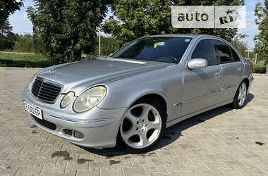 Седан Mercedes-Benz E-Class 2002 в Кіцмані