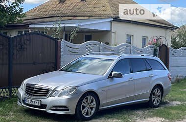 Универсал Mercedes-Benz E-Class 2010 в Киеве