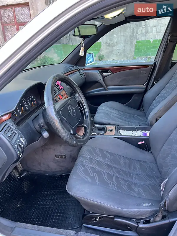 Mercedes-Benz E-Class 1996