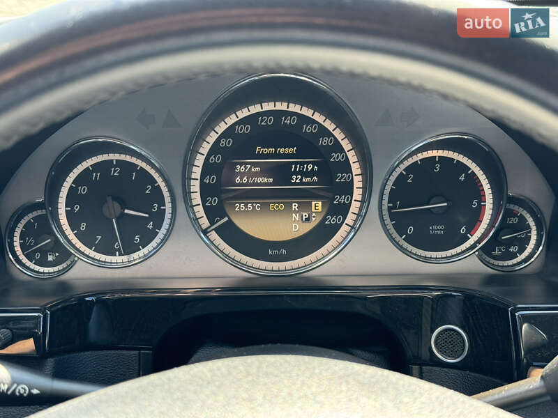 Седан Mercedes-Benz E-Class 2011 в Запорожье