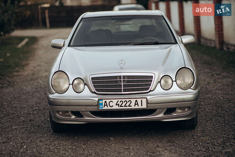 Седан Mercedes-Benz E-Class 2001 в Ковелі