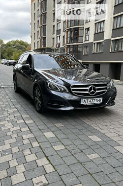 Универсал Mercedes-Benz E-Class 2013 в Ивано-Франковске