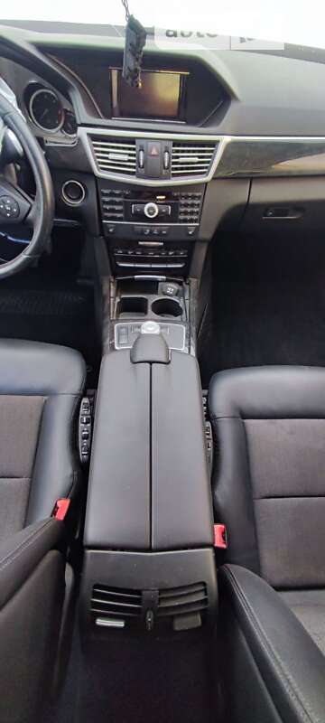 Универсал Mercedes-Benz E-Class 2011 в Луцке фото 6 Универсал Mercedes-Benz E-Class 2011 в Луцке