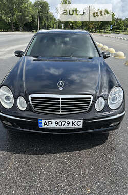 Седан Mercedes-Benz E-Class 2004 в Запоріжжі