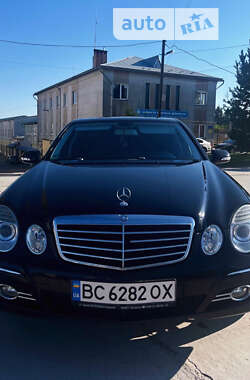 Седан Mercedes-Benz E-Class 2007 в Самборі