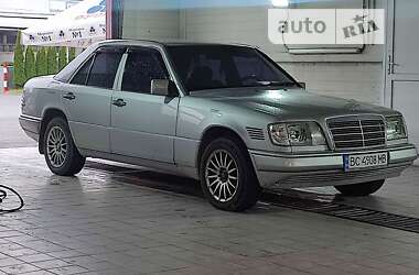 Седан Mercedes-Benz E-Class 1994 в Львові