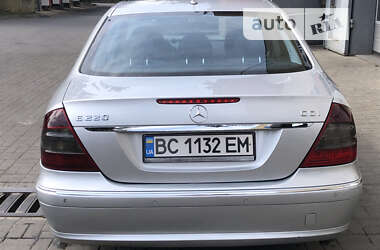 Седан Mercedes-Benz E-Class 2007 в Львове