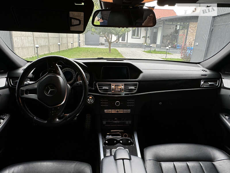 Седан Mercedes-Benz E-Class 2015 в Сокале