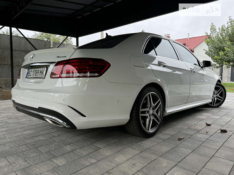 Седан Mercedes-Benz E-Class 2015 в Сокале