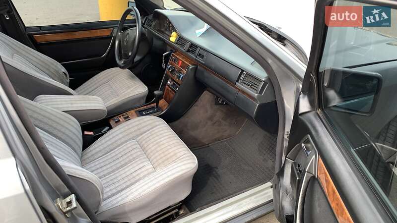 Универсал Mercedes-Benz E-Class 1989 в Одессе
