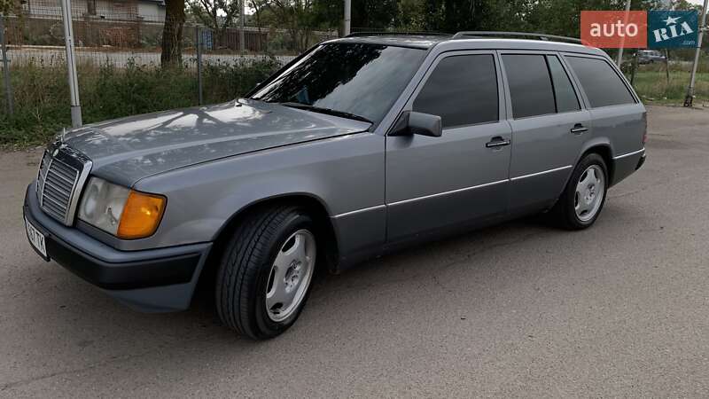 Универсал Mercedes-Benz E-Class 1989 в Одессе