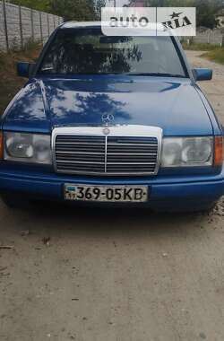 Седан Mercedes-Benz E-Class 1988 в Києві