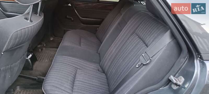 Седан Mercedes-Benz E-Class 1991 в Житомире