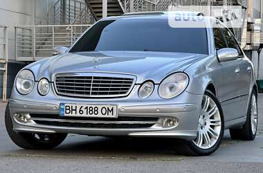 Седан Mercedes-Benz E-Class 2004 в Одессе