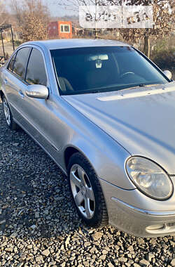 Седан Mercedes-Benz E-Class 2004 в Ужгороде