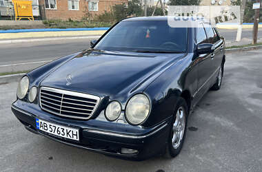 Седан Mercedes-Benz E-Class 1999 в Липовці