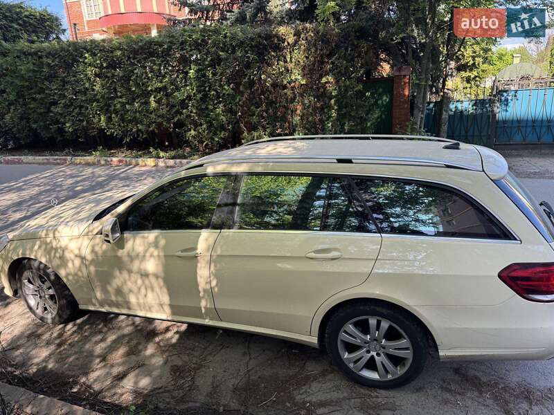 Універсал Mercedes-Benz E-Class 2013 в Києві