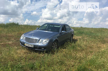 Седан Mercedes-Benz E-Class 2007 в Киеве