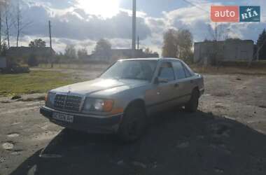 Седан Mercedes-Benz E-Class 1987 в Маневичах