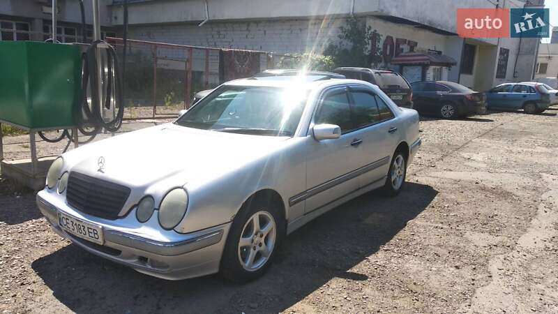 Седан Mercedes-Benz E-Class 1997 в Черновцах