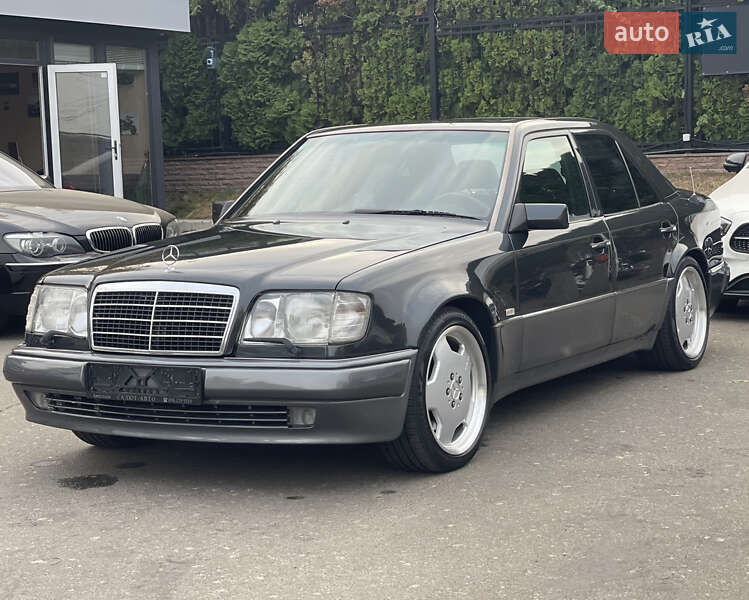 Седан Mercedes-Benz E-Class 1994 в Киеве