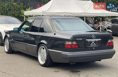 Седан Mercedes-Benz E-Class 1994 в 