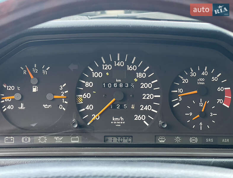 Седан Mercedes-Benz E-Class 1994 в Киеве