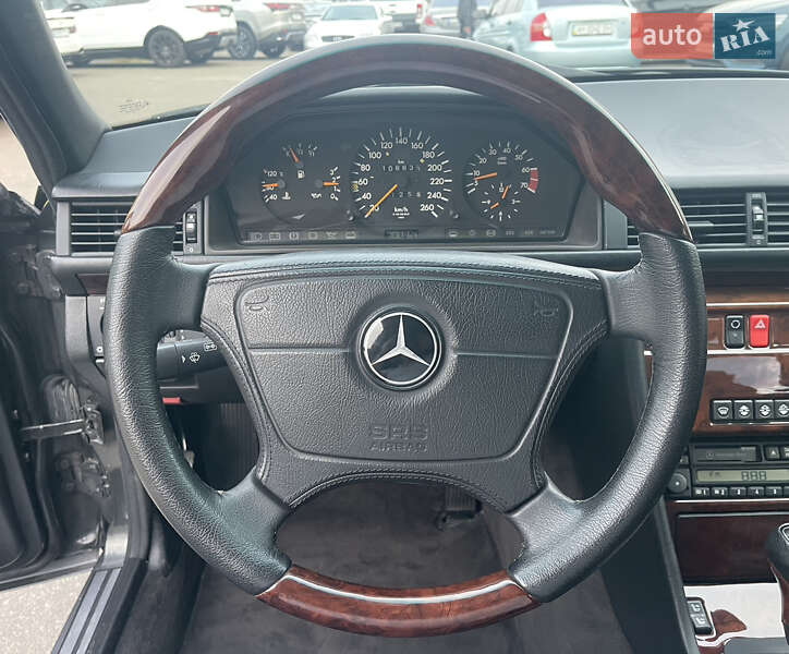 Седан Mercedes-Benz E-Class 1994 в Киеве