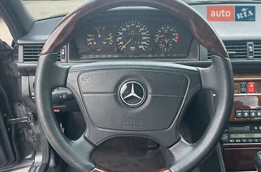 Седан Mercedes-Benz E-Class 1994 в 