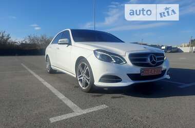 Седан Mercedes-Benz E-Class 2015 в Киеве