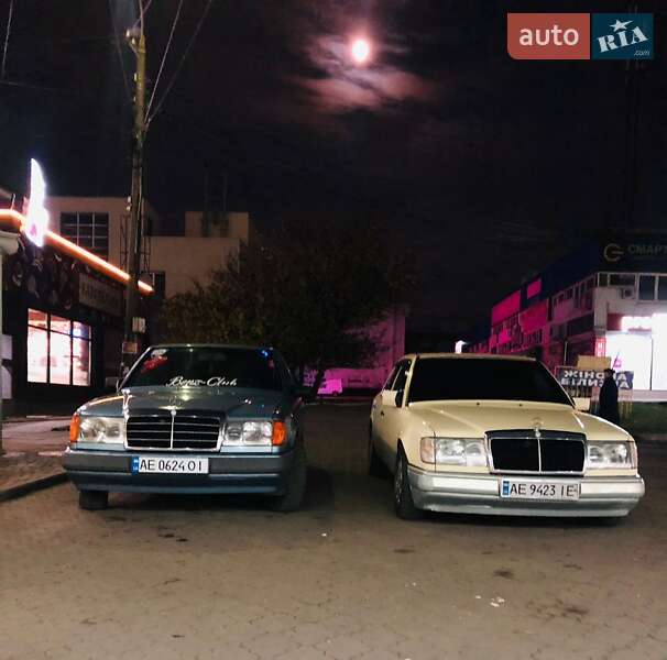 Седан Mercedes-Benz E-Class 1988 в Кривом Роге