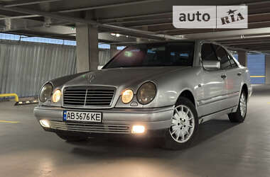 Седан Mercedes-Benz E-Class 1999 в Ровно