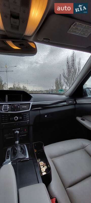 Седан Mercedes-Benz E-Class 2009 в Измаиле
