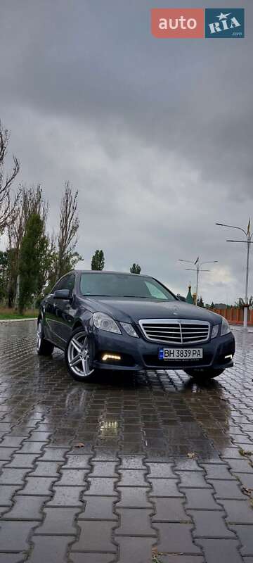 Седан Mercedes-Benz E-Class 2009 в Измаиле