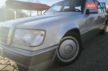 Седан Mercedes-Benz E-Class 1991 в 