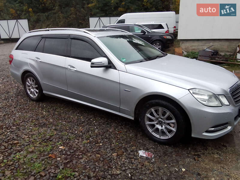 Универсал Mercedes-Benz E-Class 2010 в Рахове