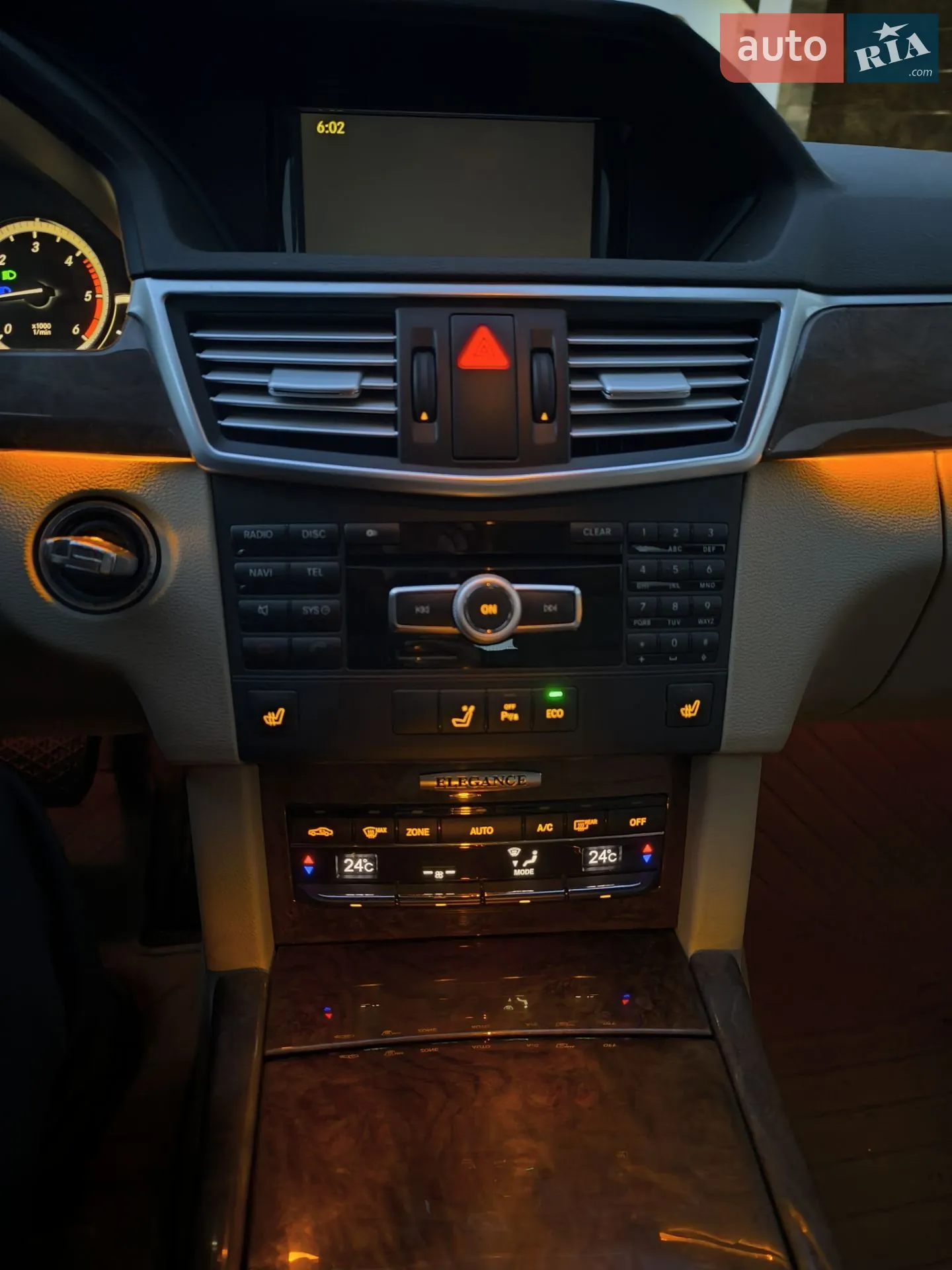 2012 Mercedes-Benz E-klasse - мініатюра 12