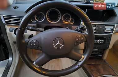 Универсал Mercedes-Benz E-Class 2012 в 