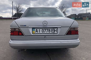 Седан Mercedes-Benz E-Class 1994 в 