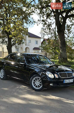 Седан Mercedes-Benz E-Class 2003 в 