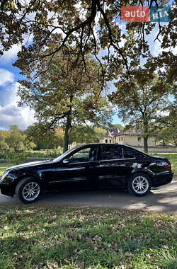 Седан Mercedes-Benz E-Class 2003 в 